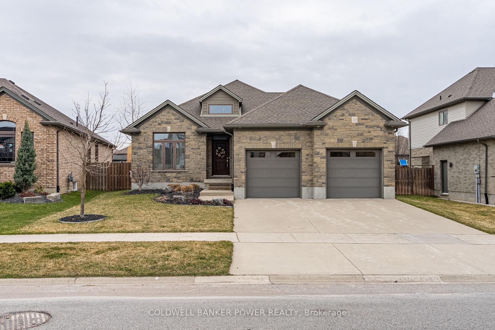 Photo 1 of 19 Peregrine Avenue, Middlesex Centre, Kilworth — HOMEH