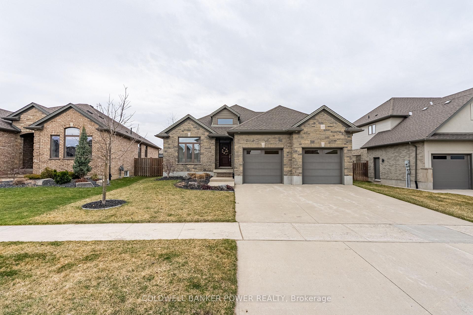 Photo 2 of 19 Peregrine Avenue, Middlesex Centre, Kilworth — HOMEH