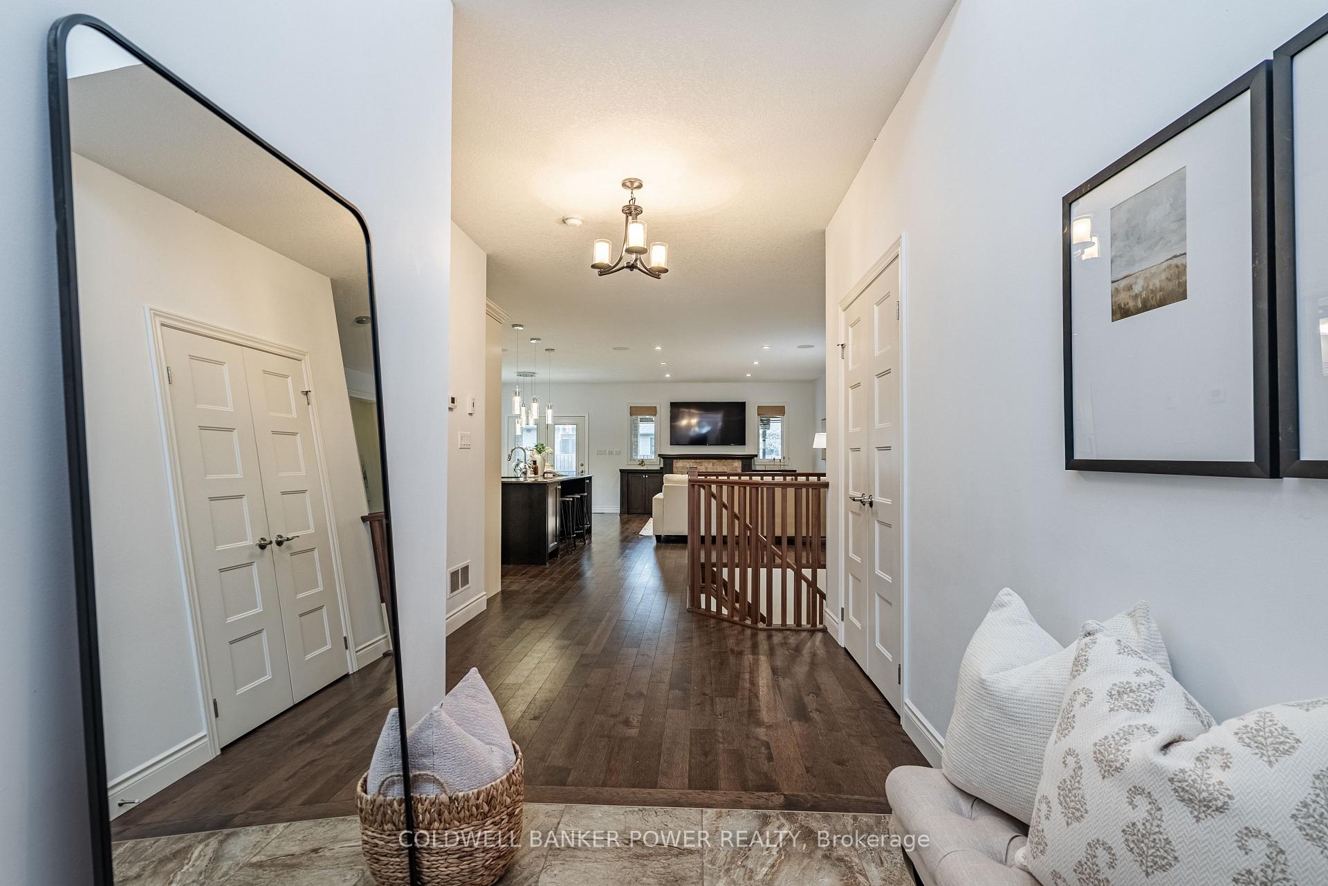 Photo 5 of 19 Peregrine Avenue, Middlesex Centre, Kilworth — HOMEH