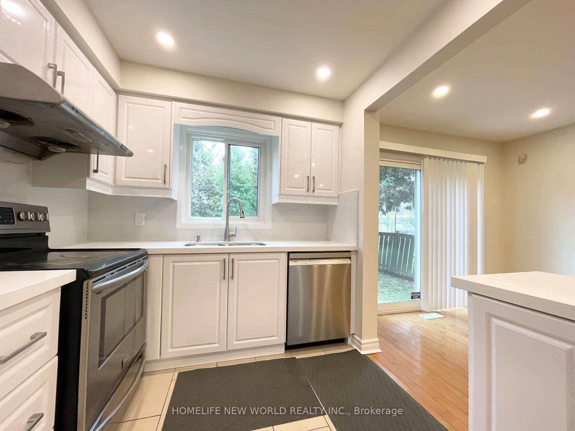 Photo 6 of 15 Duxford Crescent, Markham, Milliken Mills East — HOMEH