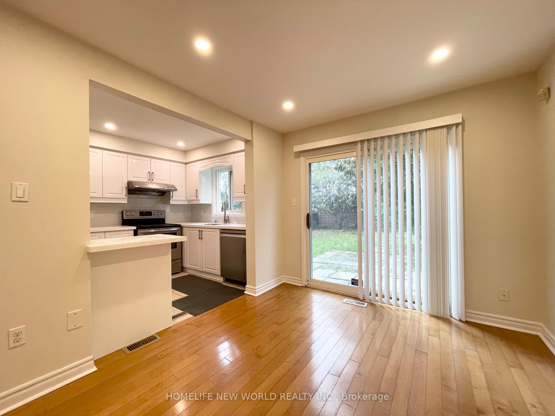 Photo 7 of 15 Duxford Crescent, Markham, Milliken Mills East — HOMEH