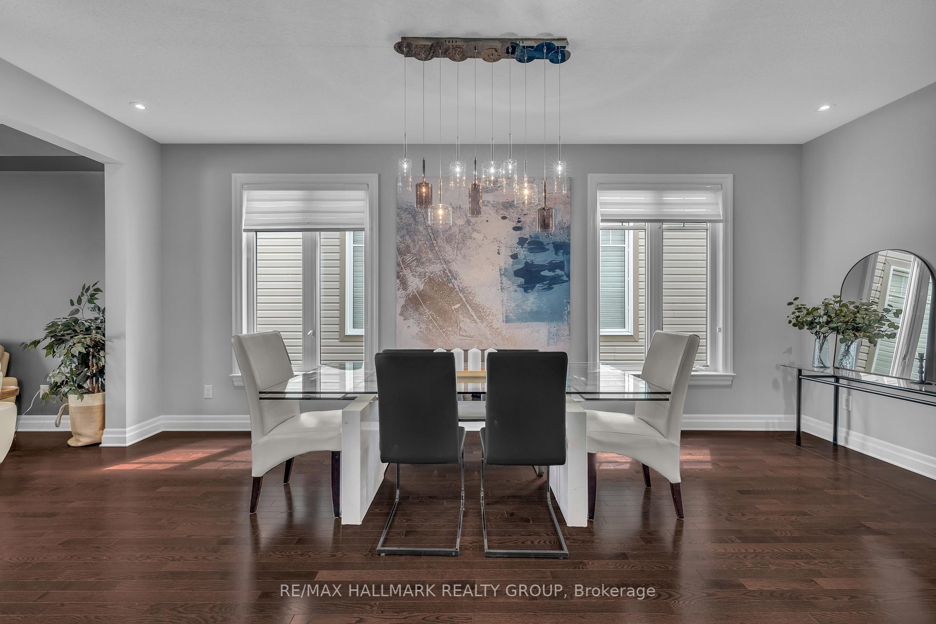 Photo 4 of 565 Rouncey Road, Ottawa, Kanata - Emerald Meadows/Trailwest — HOMEH