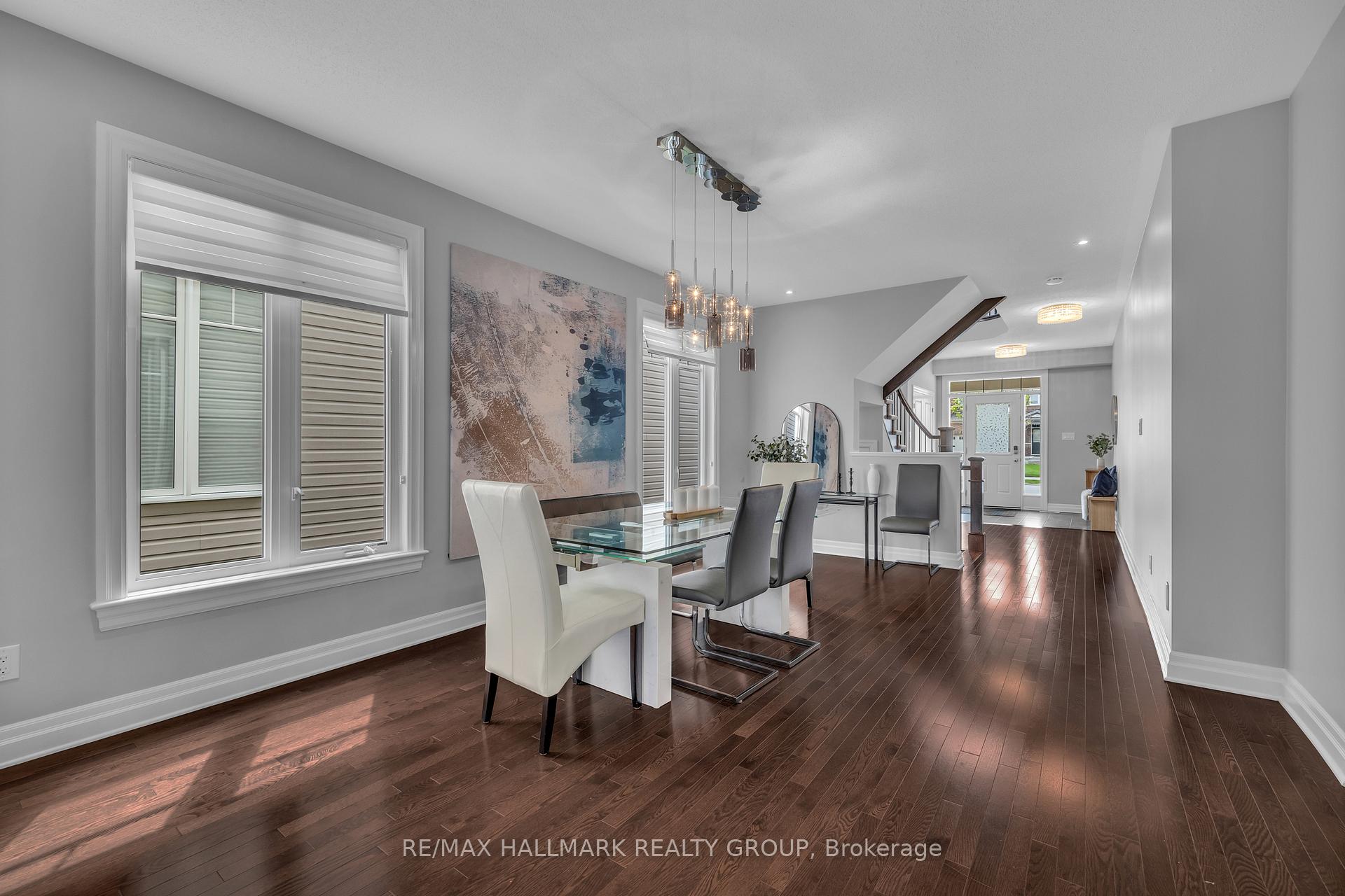 Photo 5 of 565 Rouncey Road, Ottawa, Kanata - Emerald Meadows/Trailwest — HOMEH