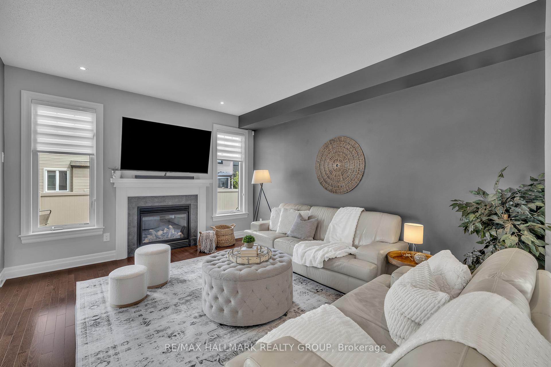 Photo 7 of 565 Rouncey Road, Ottawa, Kanata - Emerald Meadows/Trailwest — HOMEH