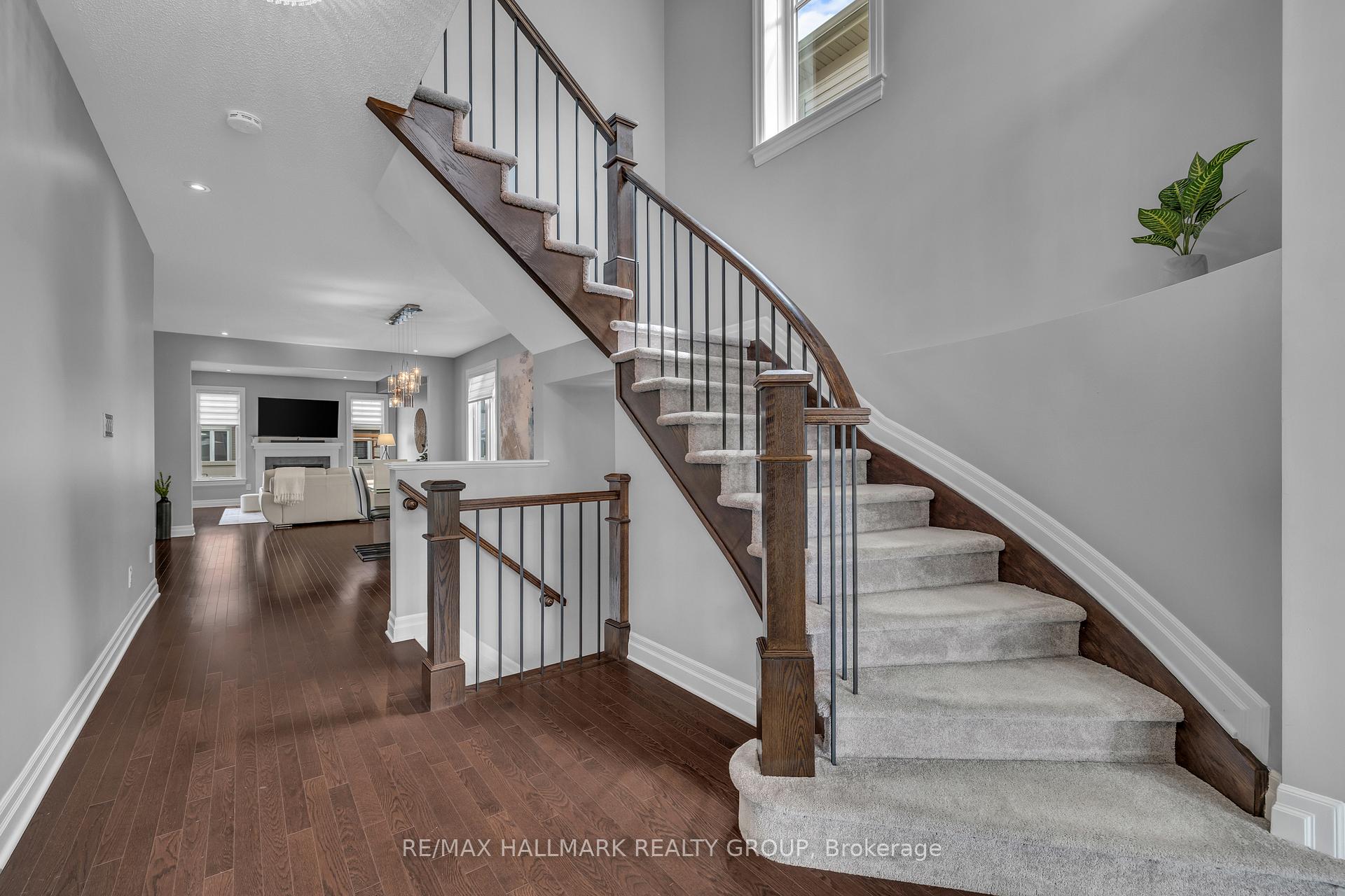 Photo 20 of 565 Rouncey Road, Ottawa, Kanata - Emerald Meadows/Trailwest — HOMEH