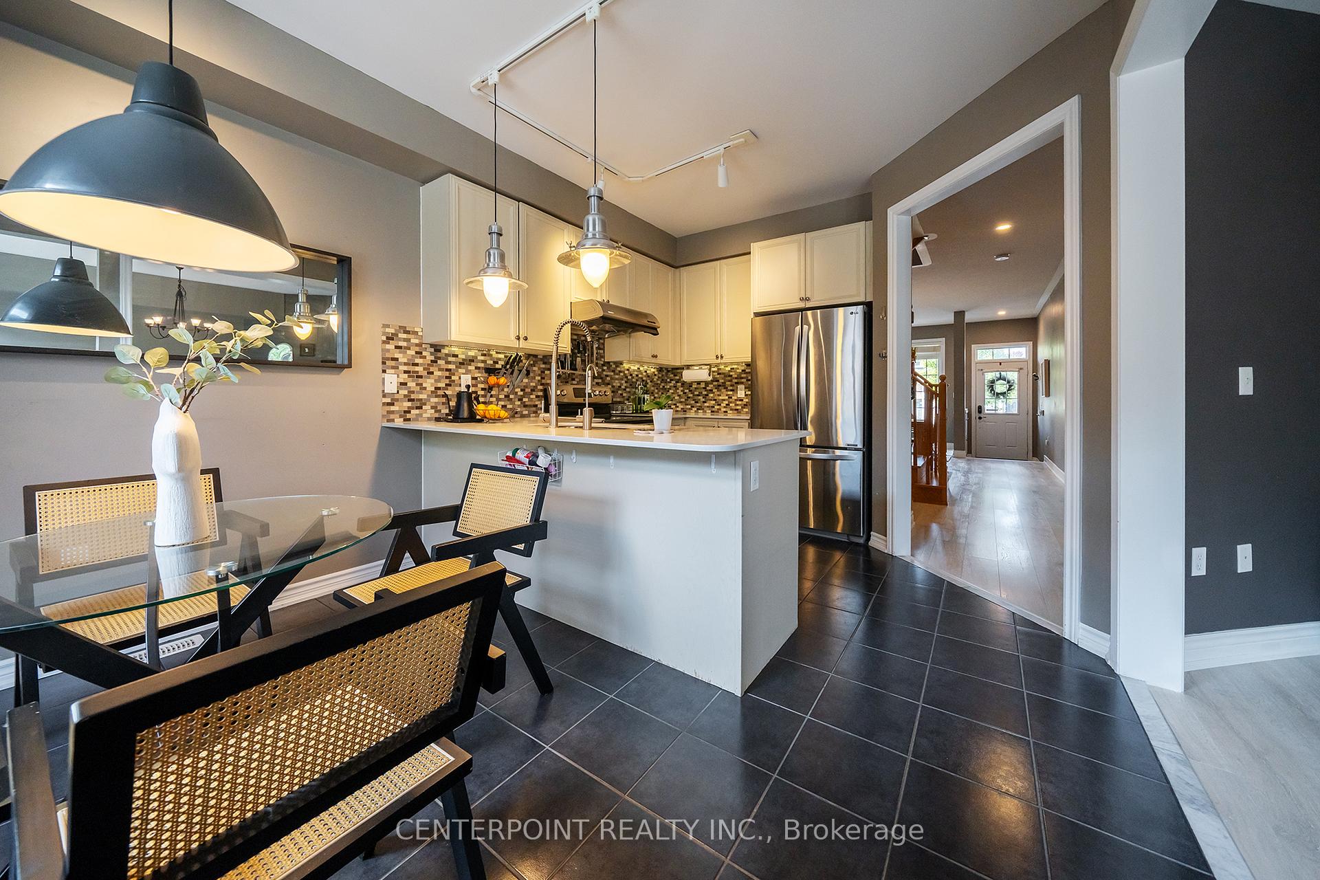 Photo 11 of 75 Carolina Rose Crescent, Markham, Wismer — HOMEH