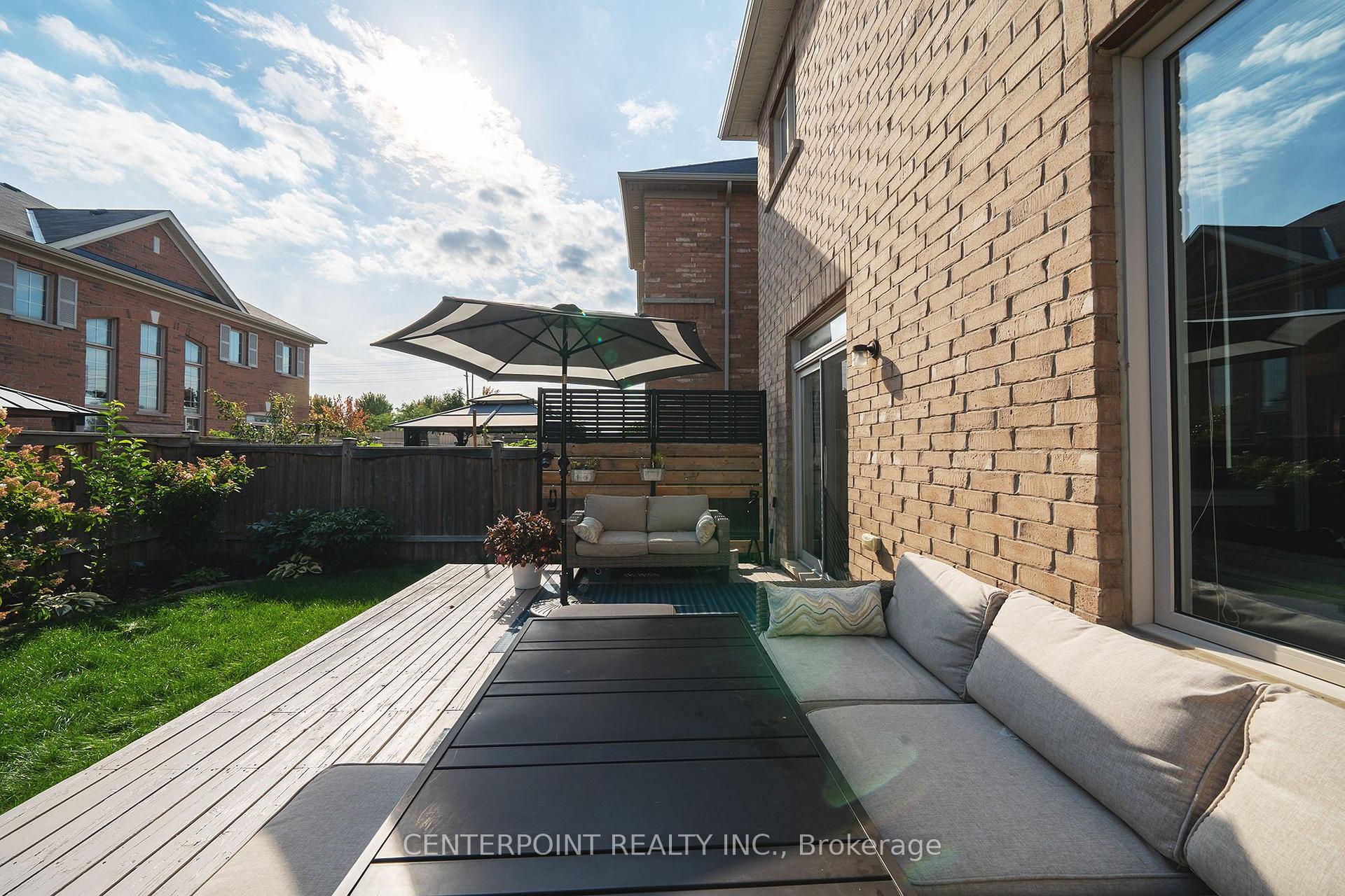 Photo 33 of 75 Carolina Rose Crescent, Markham, Wismer — HOMEH
