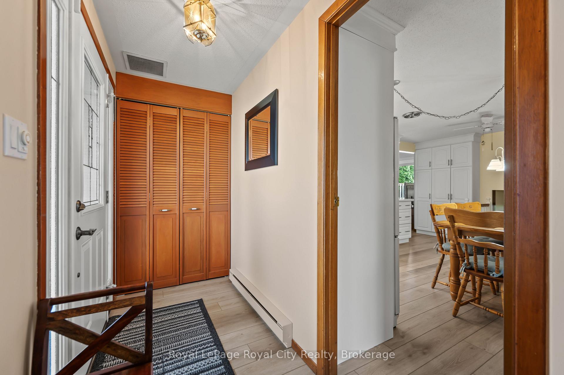 Photo 4 of 385 Heritage Drive, Kitchener — HOMEH