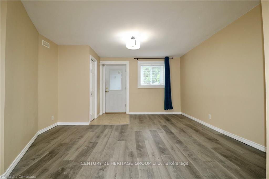 Photo 2 of Unit Lower Unit, 66 West Avenue N, Hamilton, Beasley — HOMEH