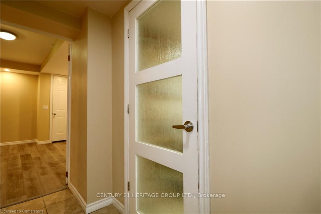 Photo 6 of Unit Lower Unit, 66 West Avenue N, Hamilton, Beasley — HOMEH