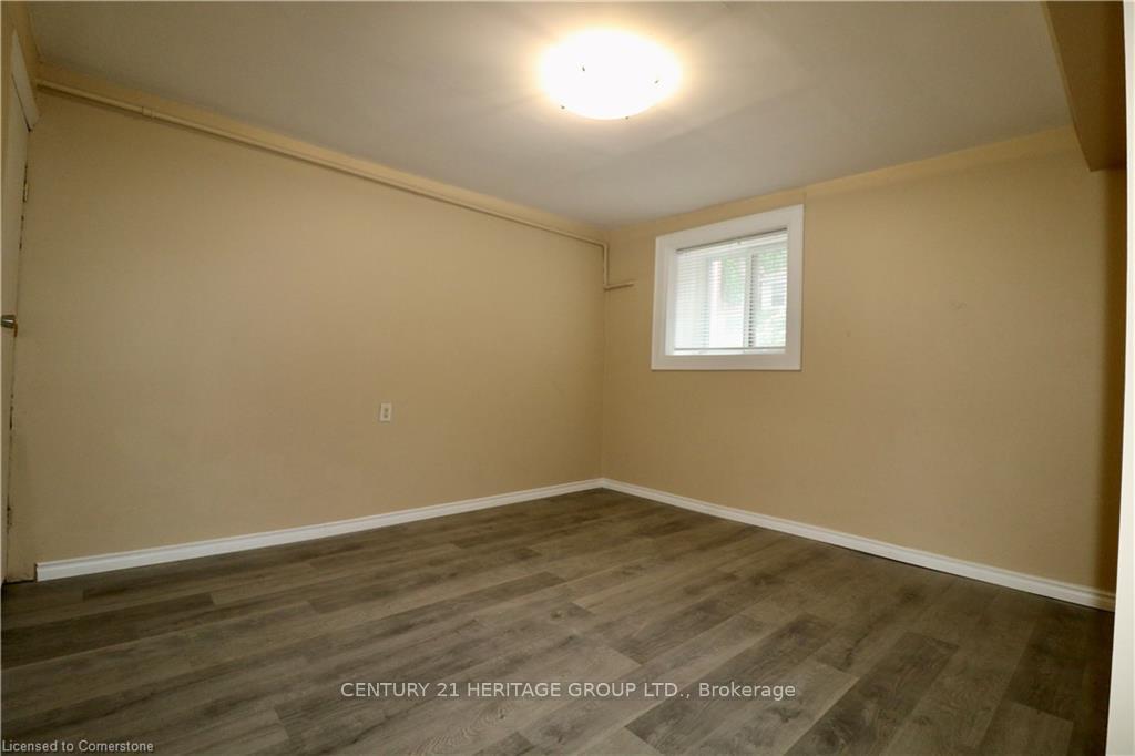 Photo 8 of Unit Lower Unit, 66 West Avenue N, Hamilton, Beasley — HOMEH