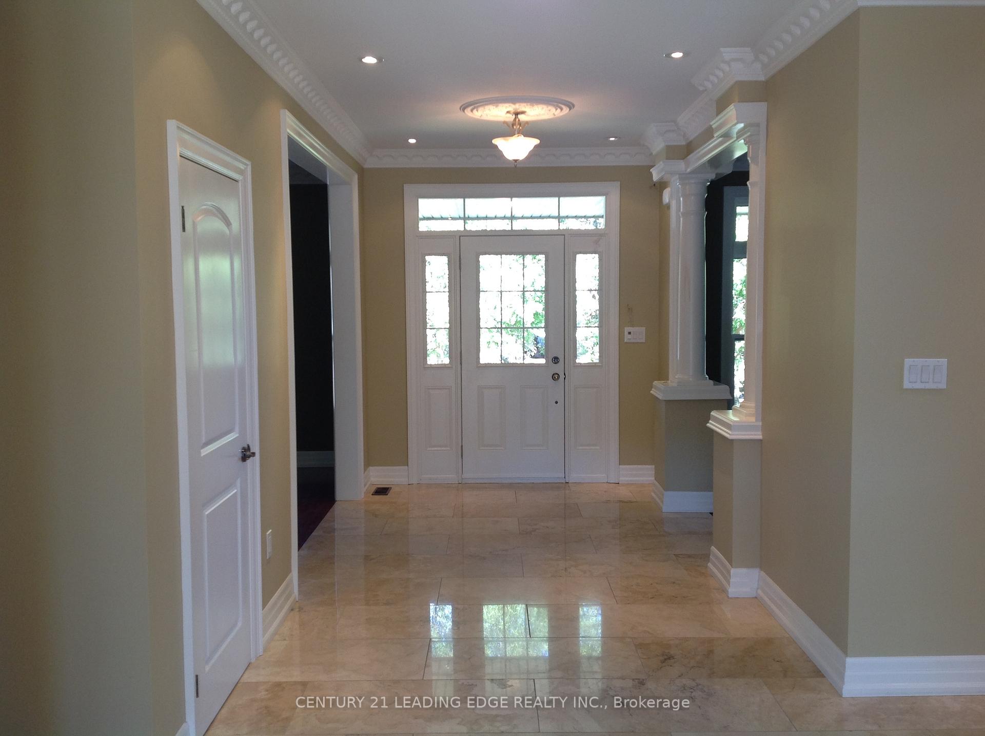 Photo 4 of 61 Nelson Street, Markham, Vinegar Hill — HOMEH