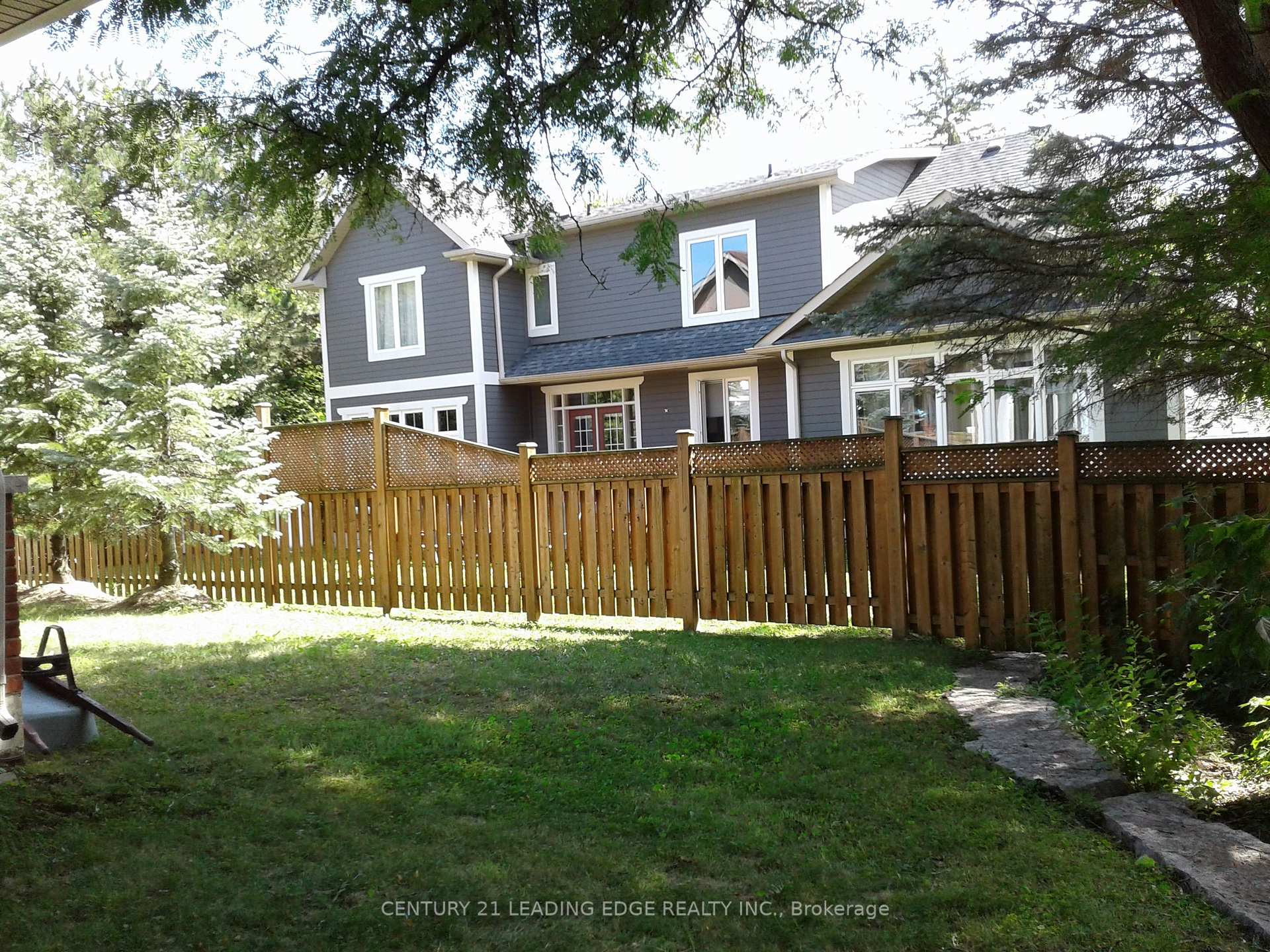 Photo 7 of 61 Nelson Street, Markham, Vinegar Hill — HOMEH