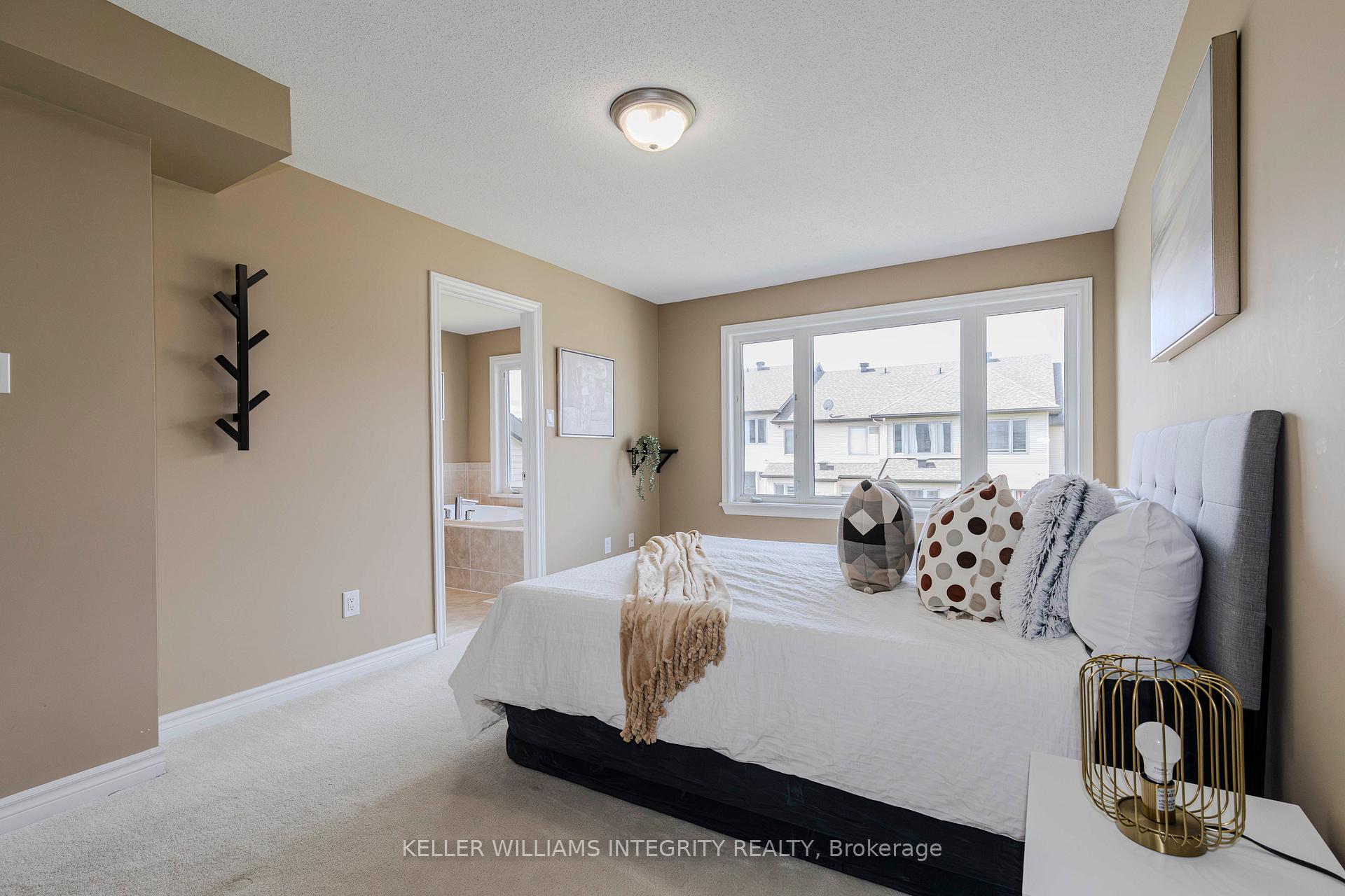 Photo 21 of 951 Fletcher Circle, Ottawa, Kanata - Kanata Lakes/Heritage Hills — HOMEH