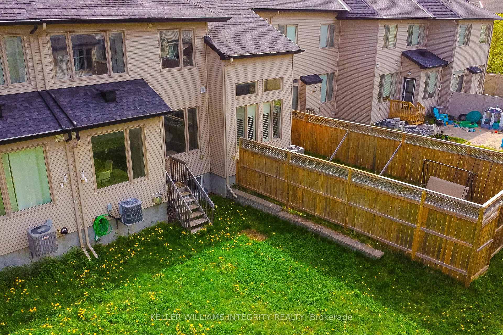 Photo 33 of 951 Fletcher Circle, Ottawa, Kanata - Kanata Lakes/Heritage Hills — HOMEH