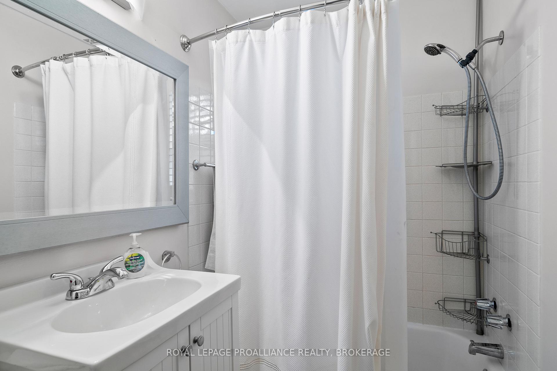 Photo 17 of 8 Graham Avenue, Kingston, Central City East — HOMEH