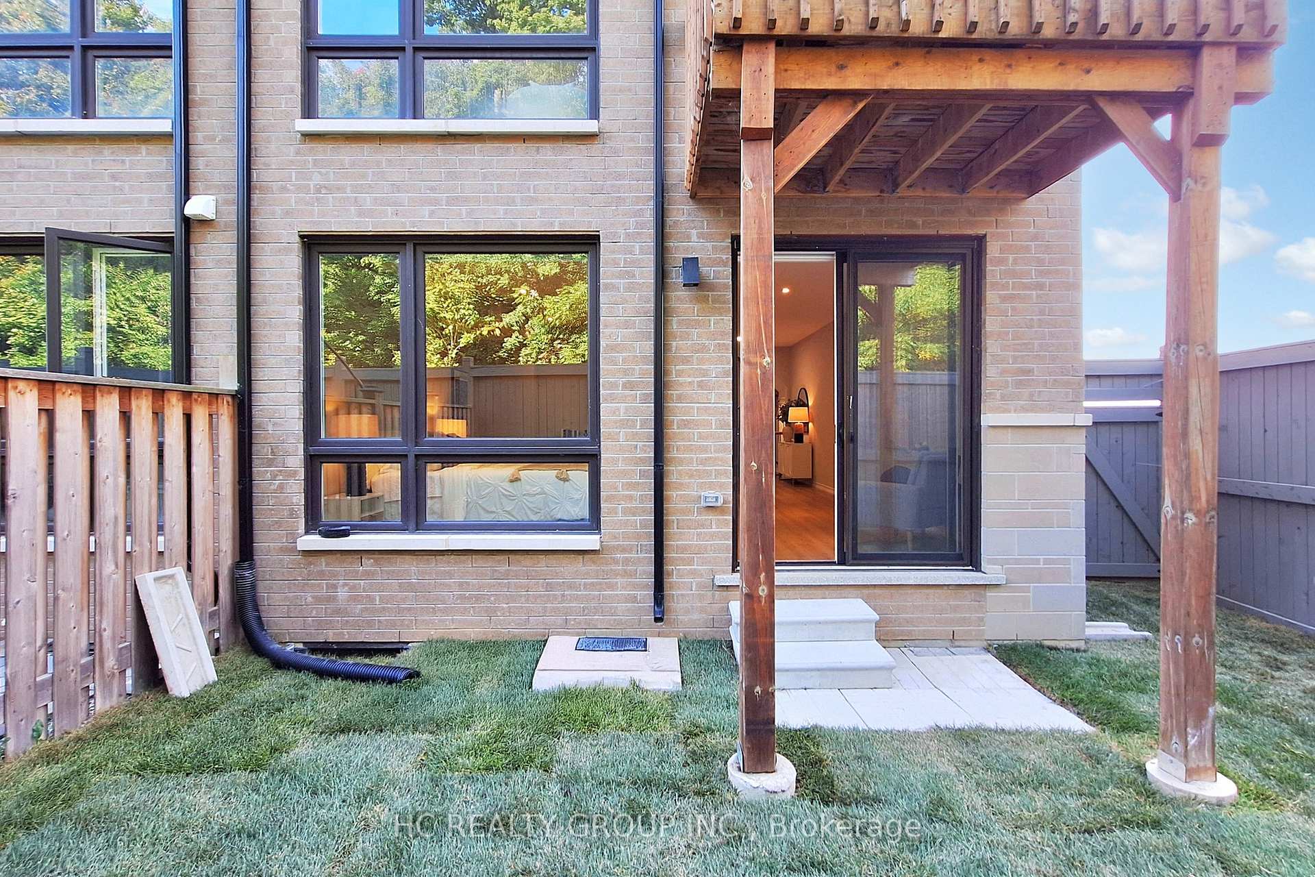Photo 33 of 64 La Tache Crescent, Markham, Victoria Square — HOMEH