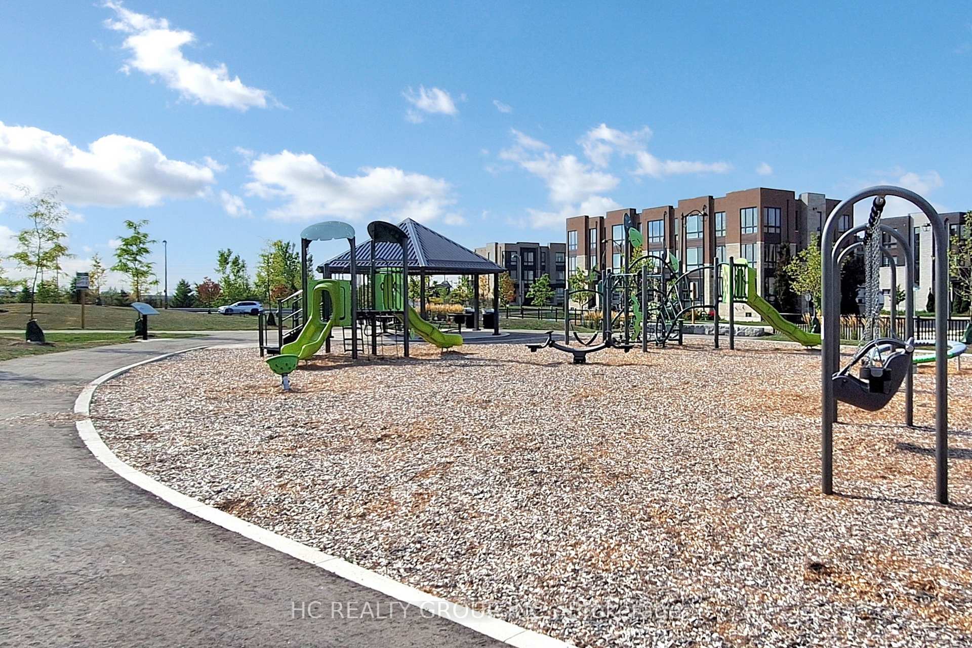 Photo 35 of 64 La Tache Crescent, Markham, Victoria Square — HOMEH