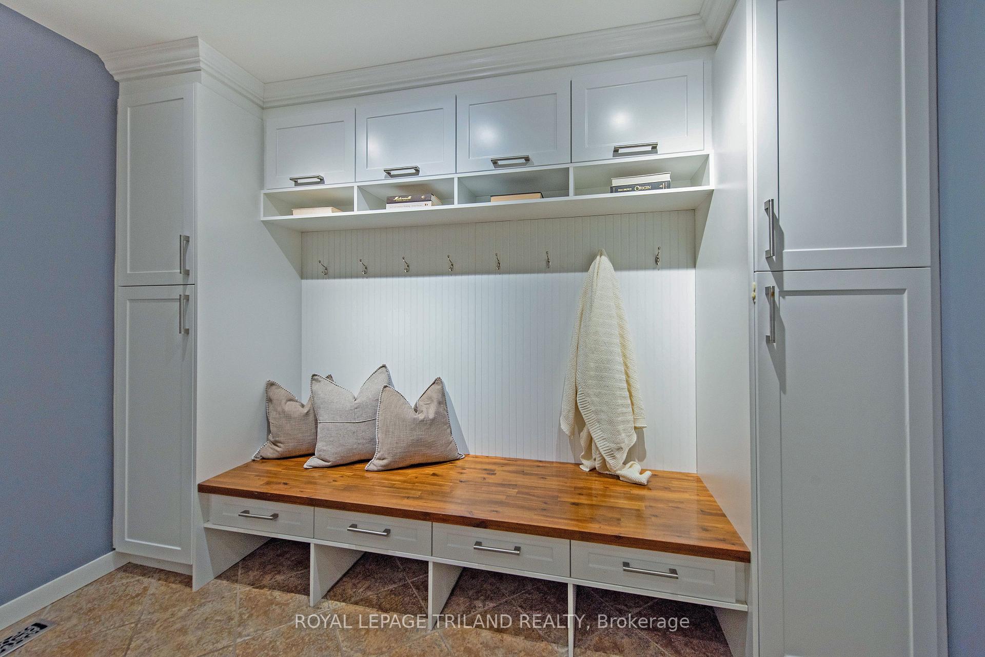 Photo 14 of 78 Birchcrest Drive, Middlesex Centre, Kilworth — HOMEH