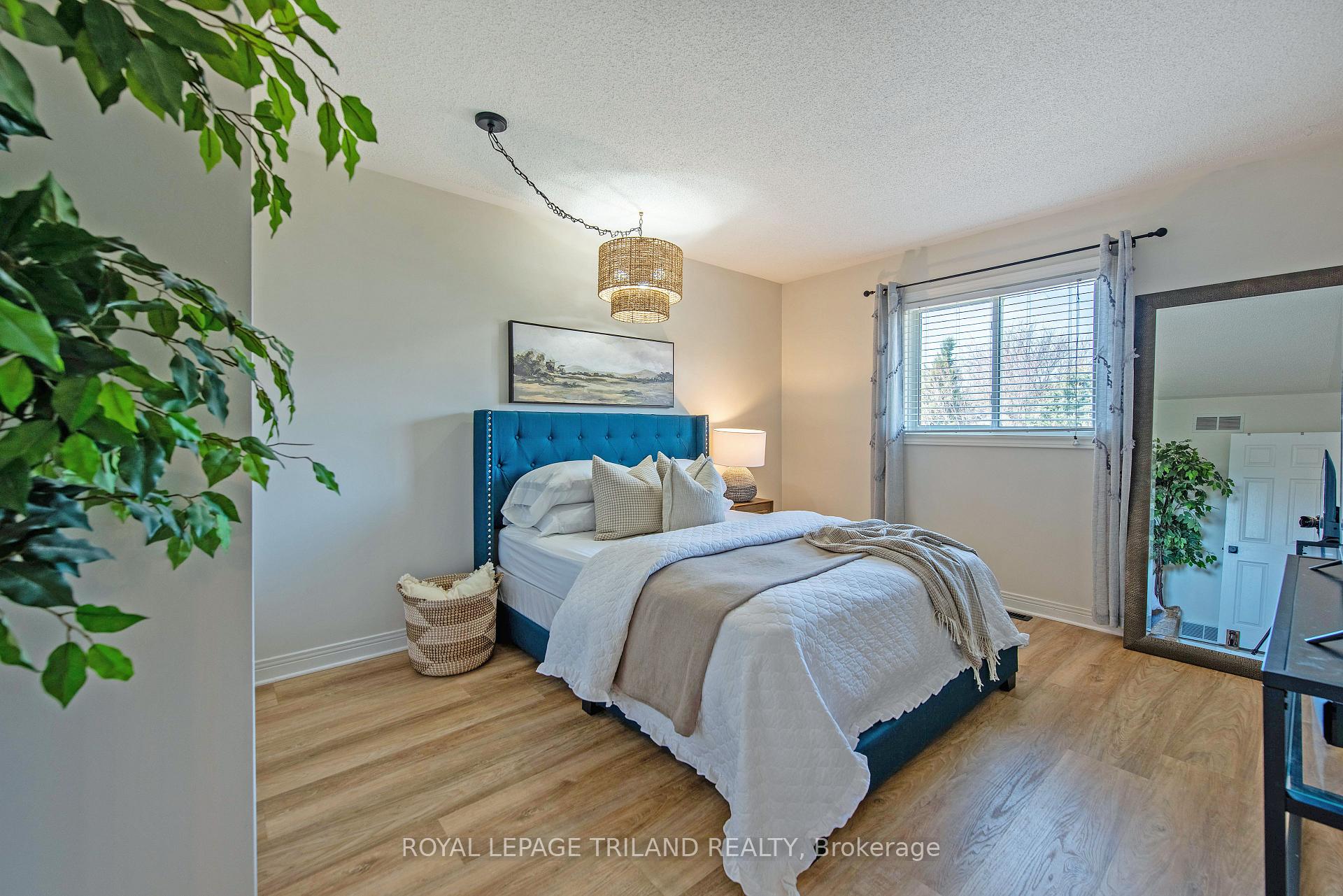 Photo 21 of 78 Birchcrest Drive, Middlesex Centre, Kilworth — HOMEH