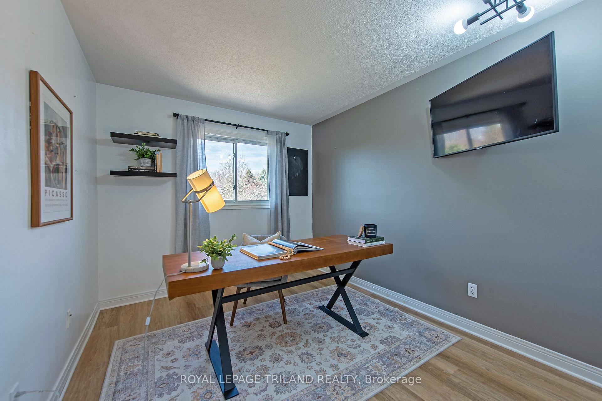 Photo 23 of 78 Birchcrest Drive, Middlesex Centre, Kilworth — HOMEH