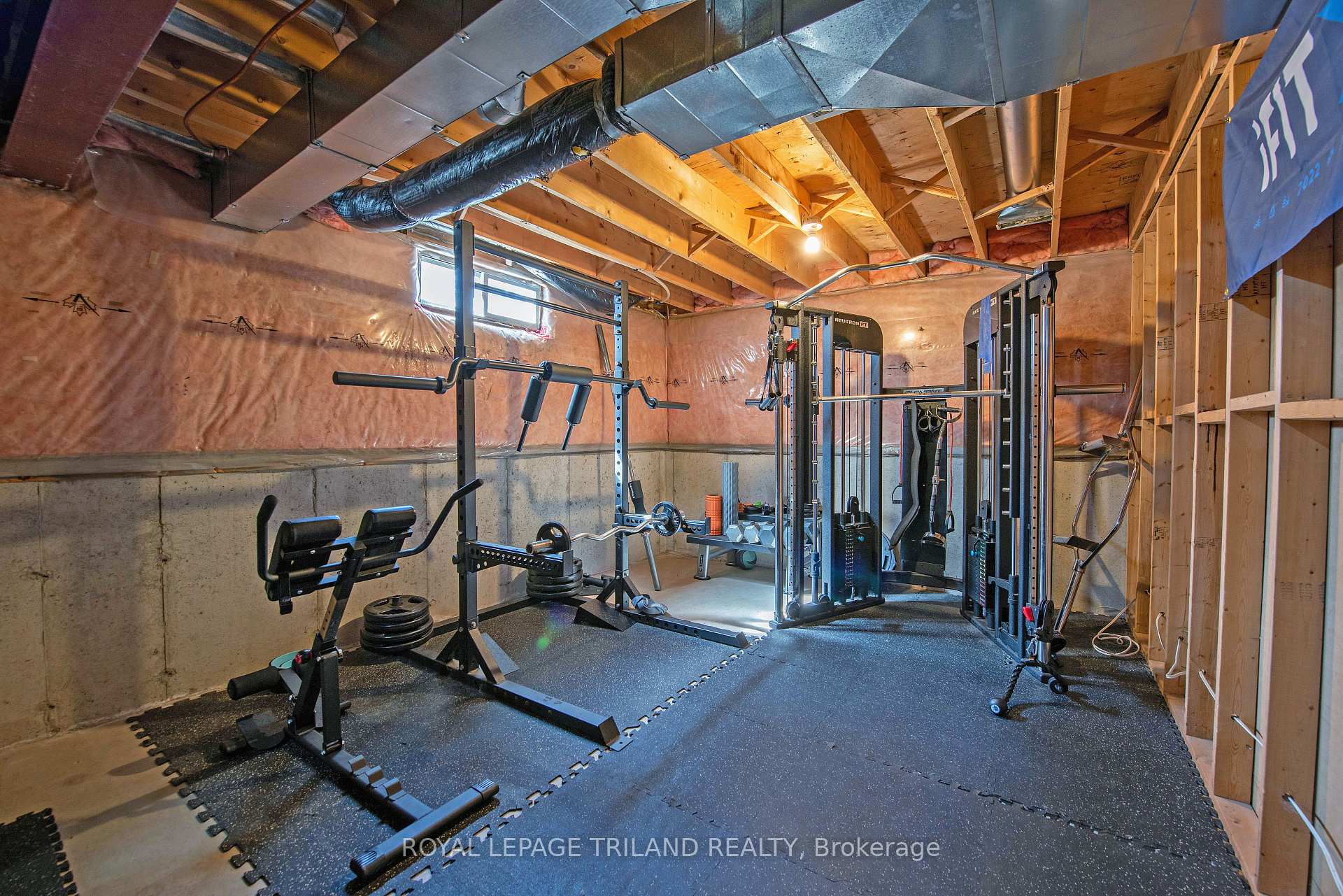 Photo 34 of 78 Birchcrest Drive, Middlesex Centre, Kilworth — HOMEH