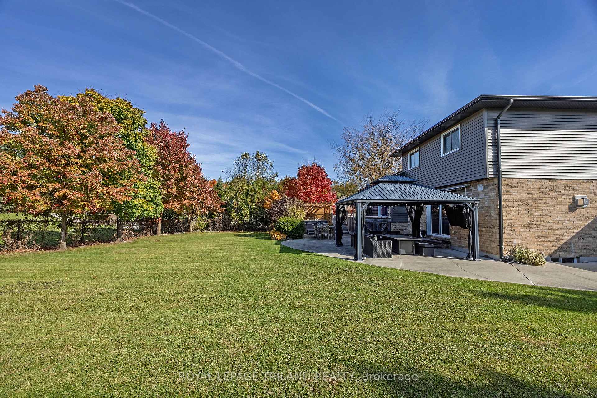 Photo 36 of 78 Birchcrest Drive, Middlesex Centre, Kilworth — HOMEH