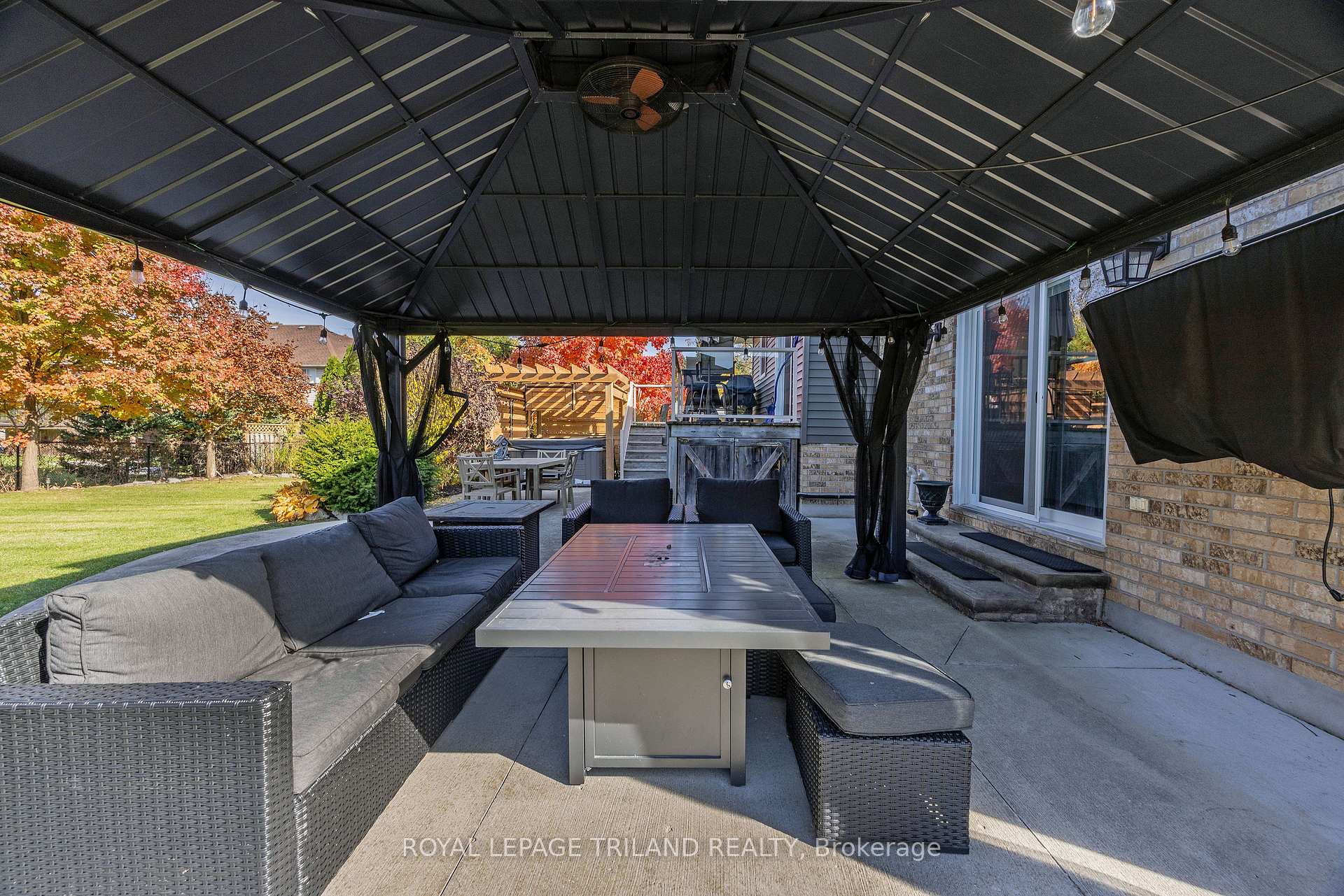 Photo 40 of 78 Birchcrest Drive, Middlesex Centre, Kilworth — HOMEH
