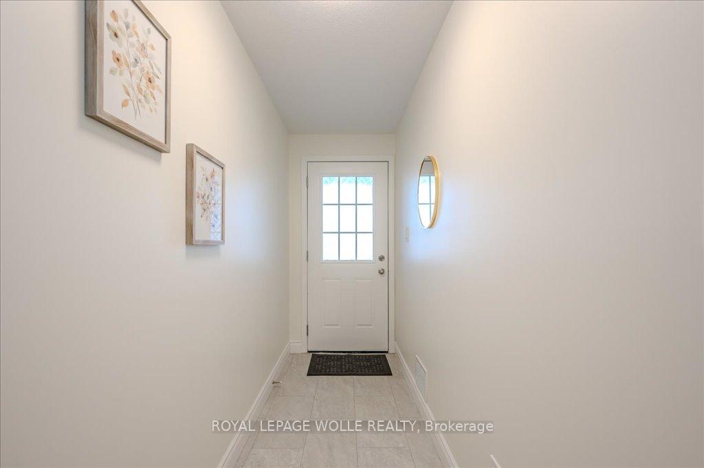 Photo 5 of 147 Highland Crescent, Kitchener — HOMEH