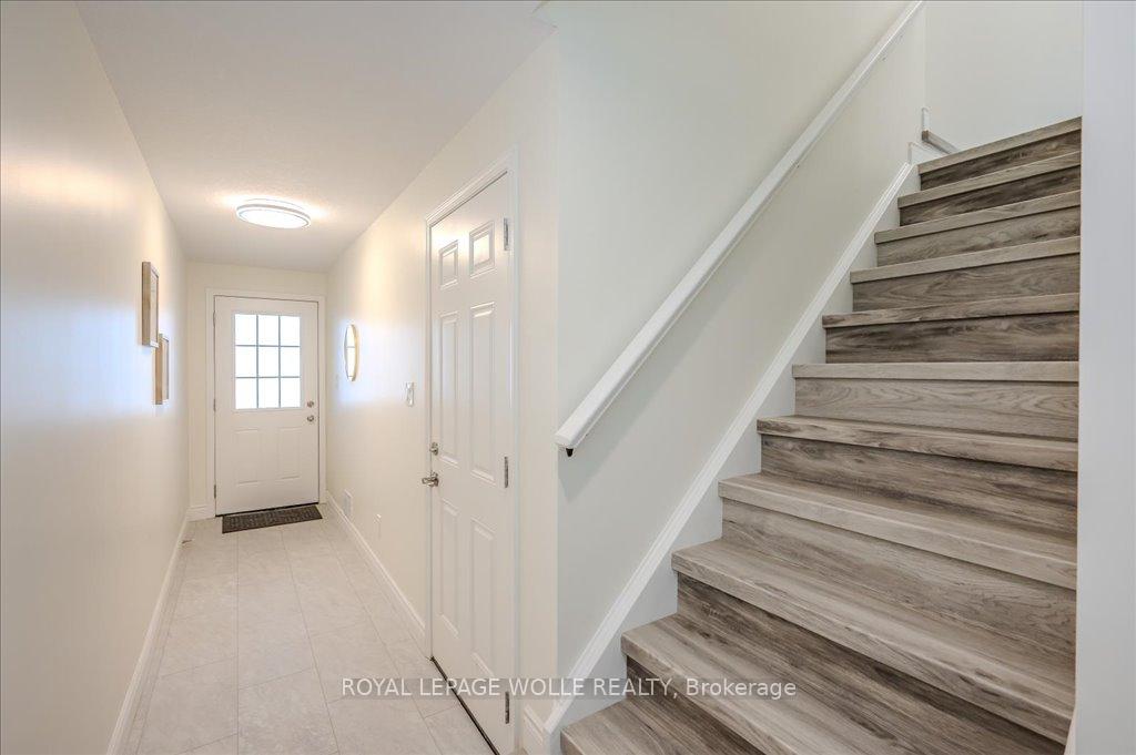 Photo 7 of 147 Highland Crescent, Kitchener — HOMEH