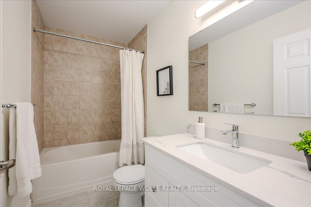 Photo 26 of 147 Highland Crescent, Kitchener — HOMEH
