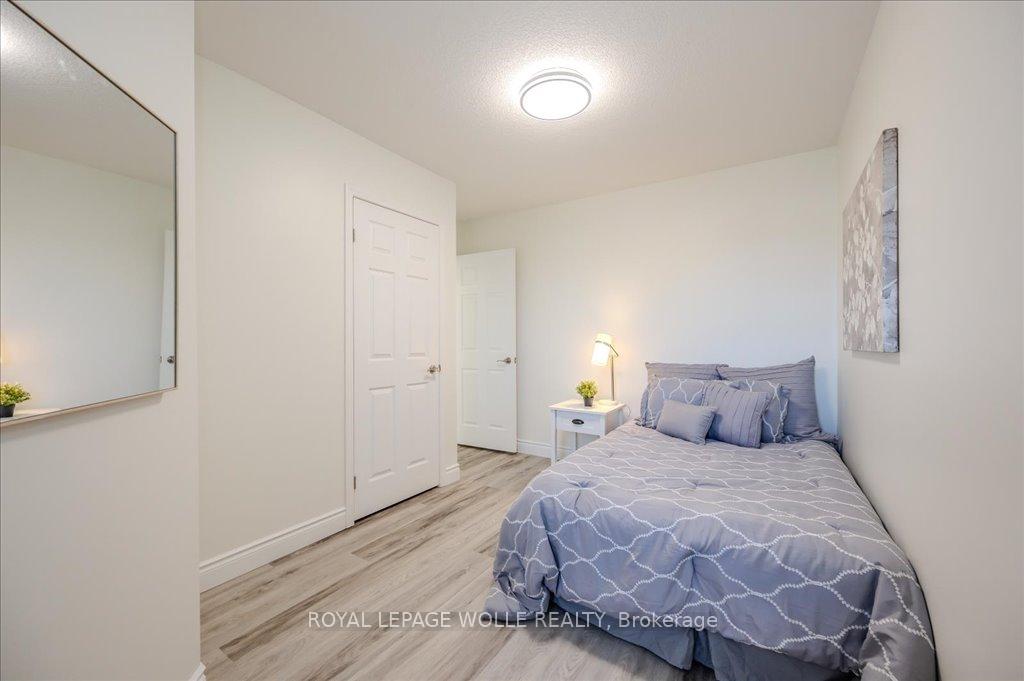 Photo 29 of 147 Highland Crescent, Kitchener — HOMEH