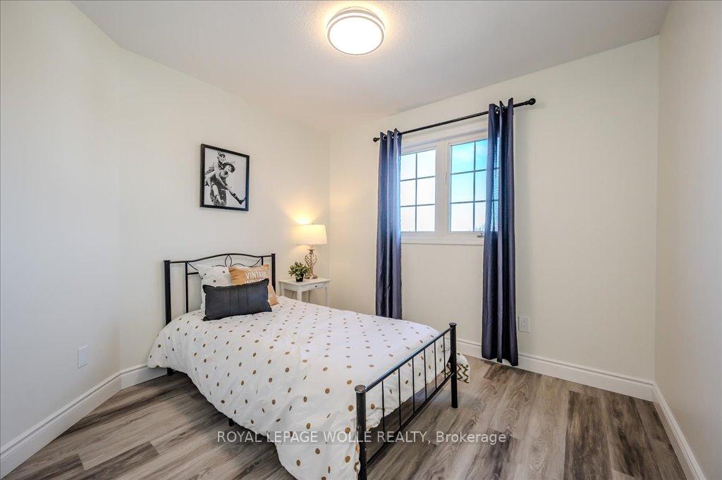 Photo 30 of 147 Highland Crescent, Kitchener — HOMEH