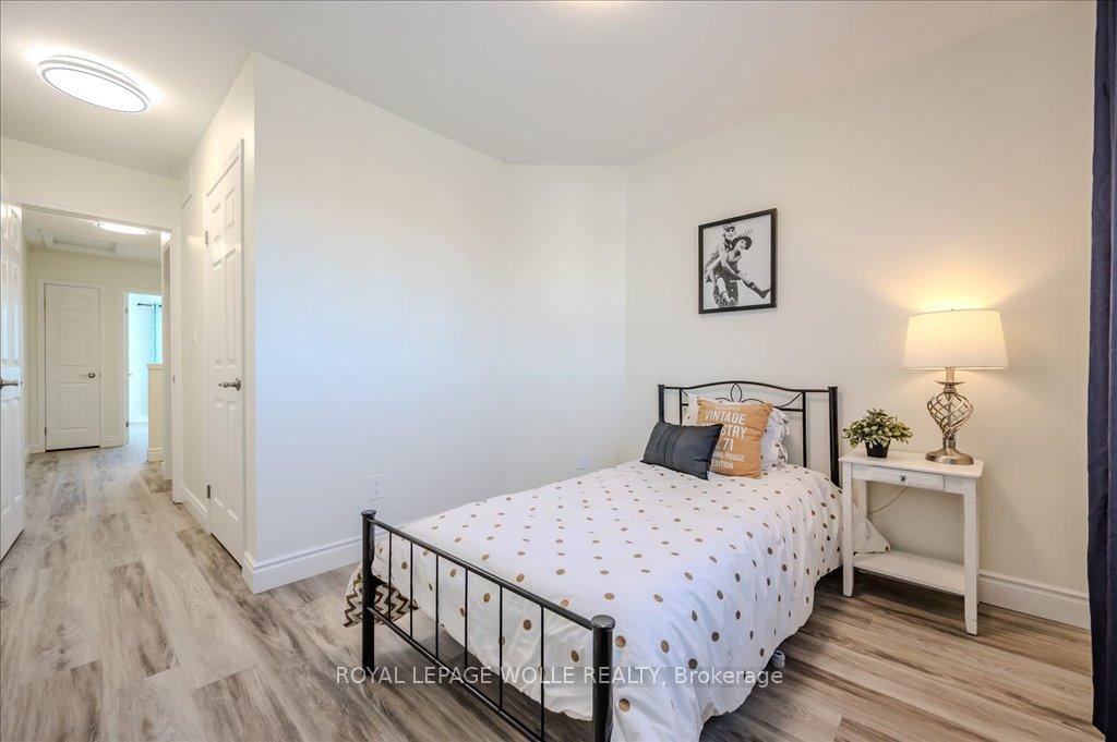 Photo 31 of 147 Highland Crescent, Kitchener — HOMEH
