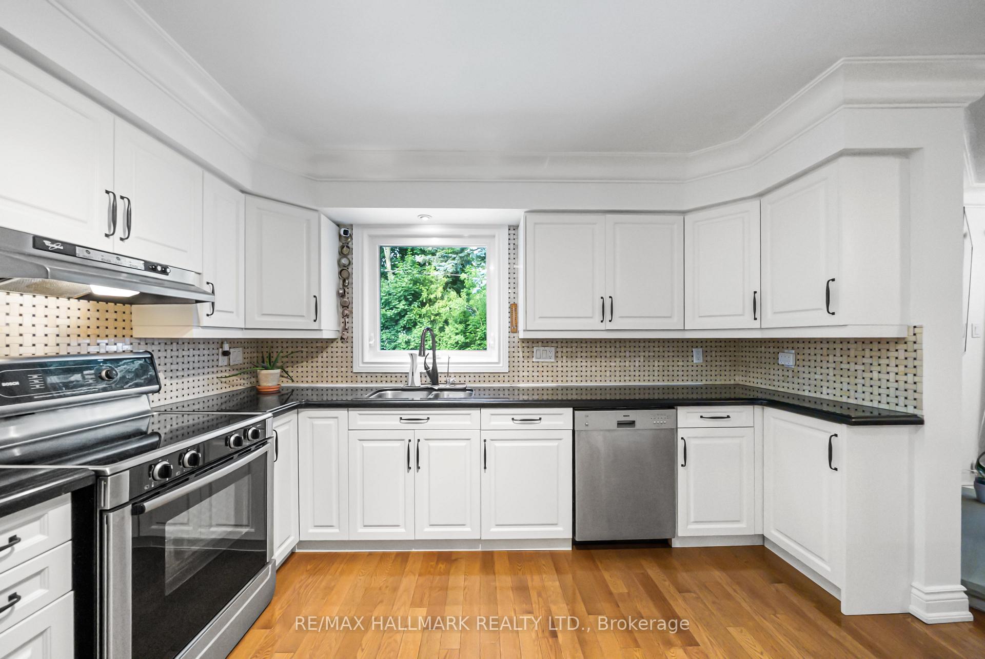 Photo 16 of 58 Silver Aspen Drive, Markham, Royal Orchard — HOMEH