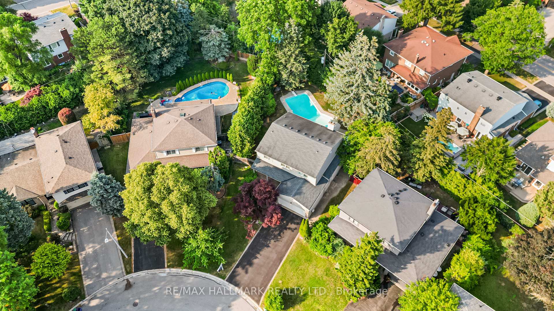 Photo 46 of 58 Silver Aspen Drive, Markham, Royal Orchard — HOMEH