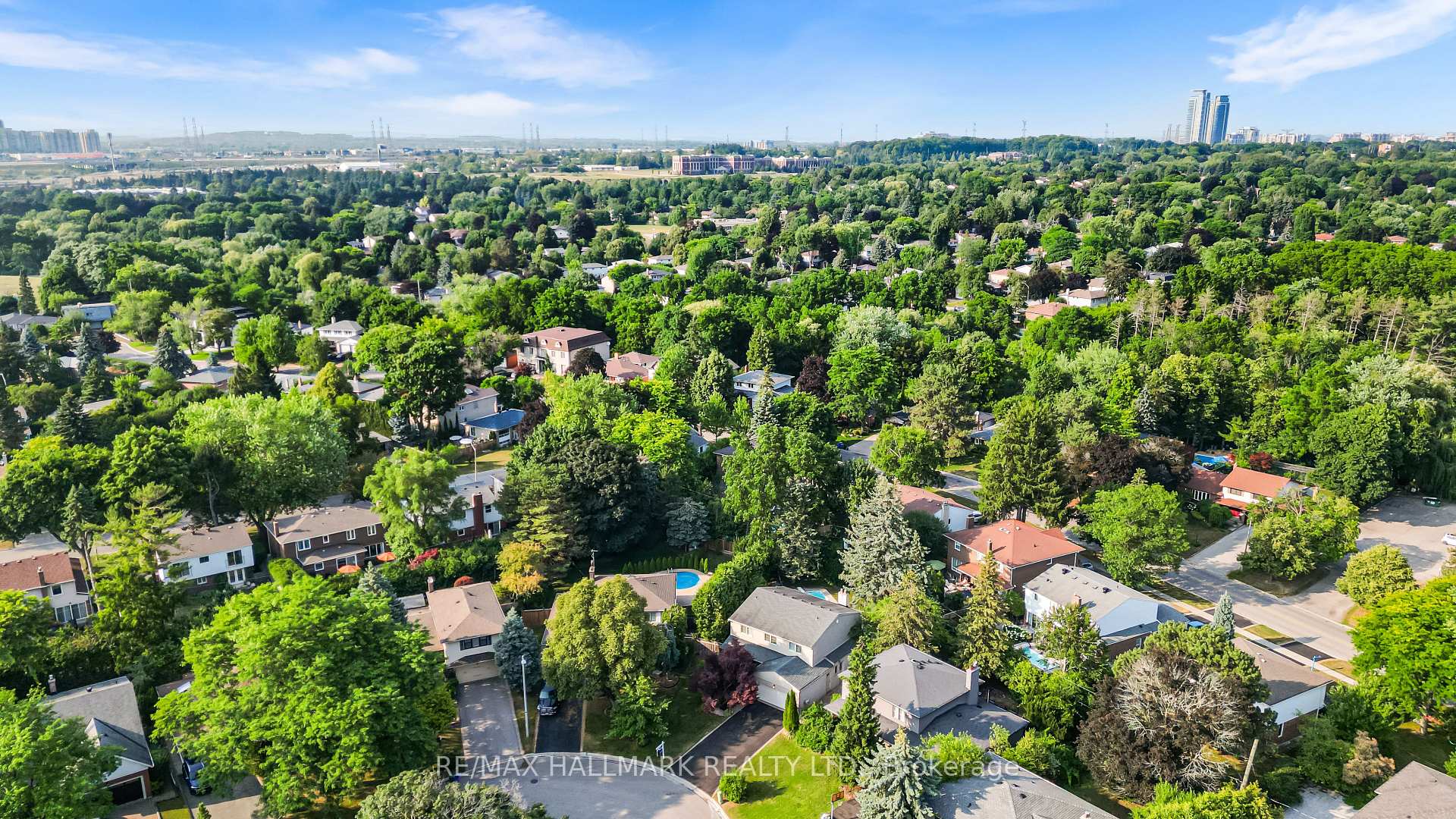 Photo 49 of 58 Silver Aspen Drive, Markham, Royal Orchard — HOMEH