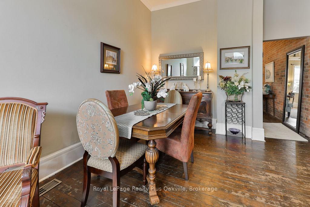 Photo 10 of 14 Hatt Street, Hamilton, Dundas — HOMEH
