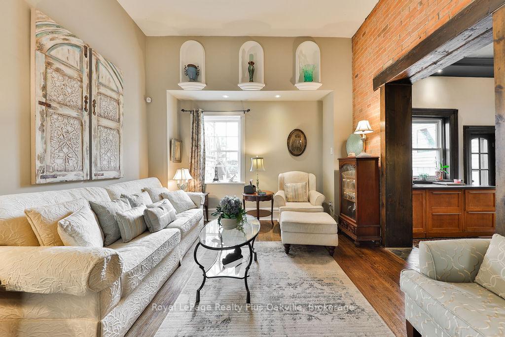 Photo 11 of 14 Hatt Street, Hamilton, Dundas — HOMEH