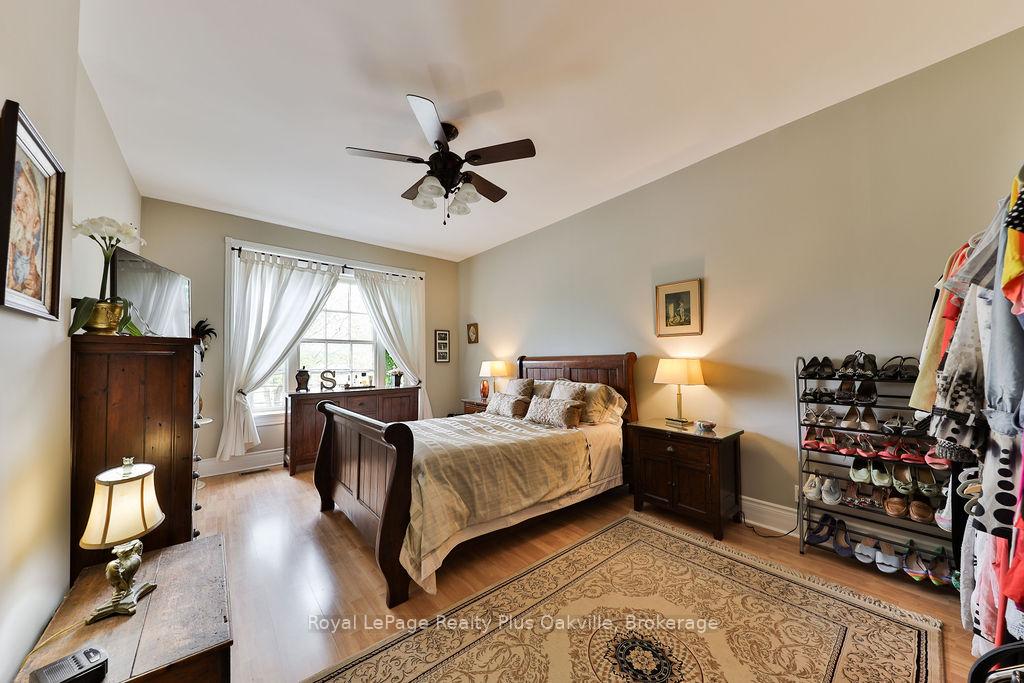 Photo 18 of 14 Hatt Street, Hamilton, Dundas — HOMEH