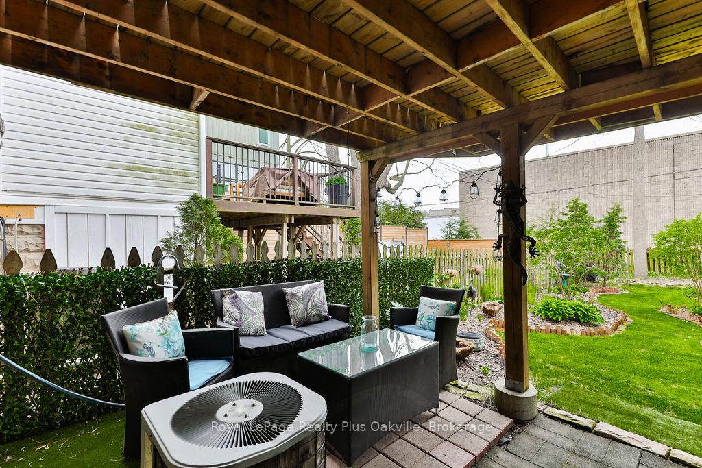 Photo 32 of 14 Hatt Street, Hamilton, Dundas — HOMEH