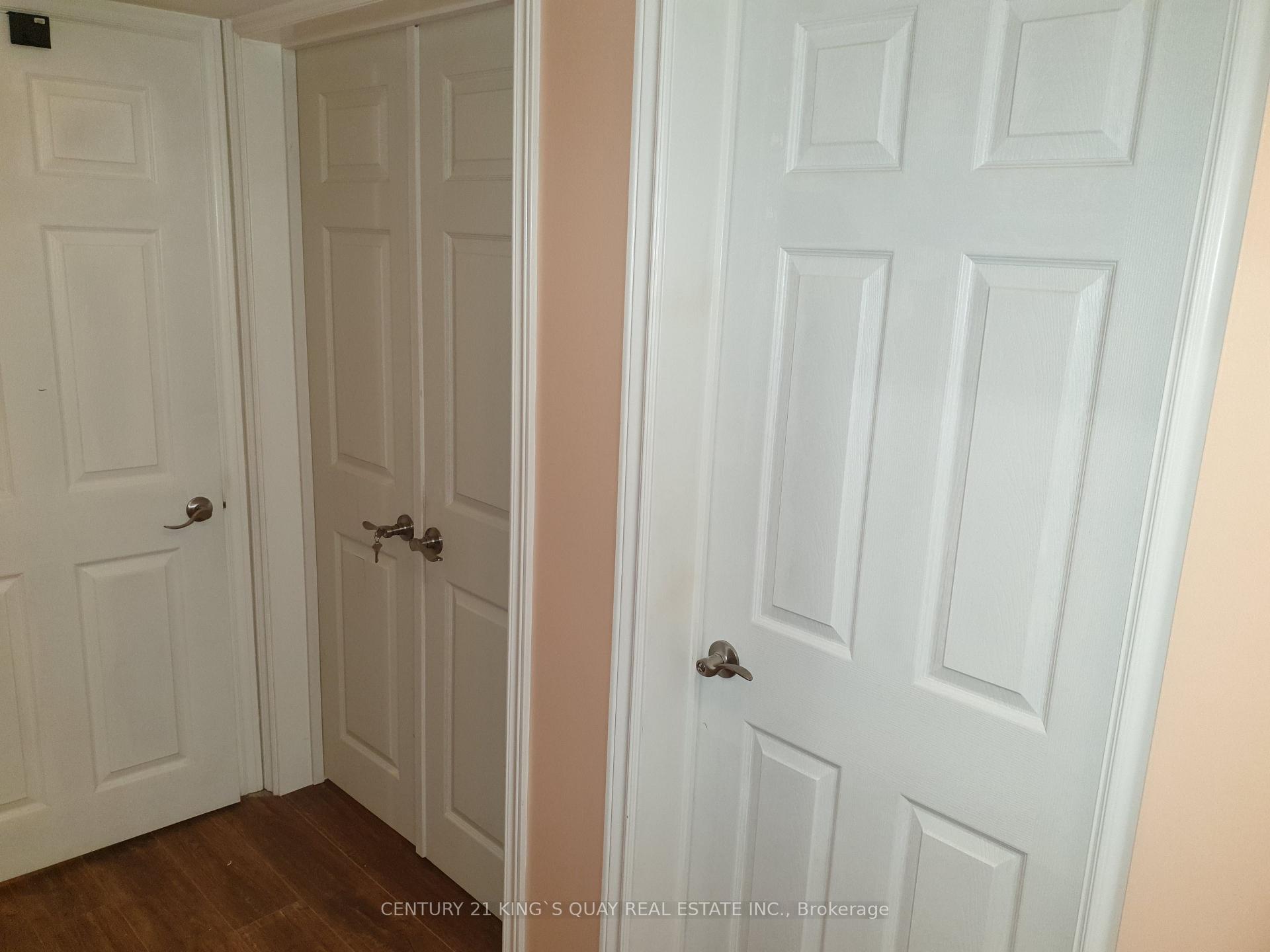 Photo 5 of Unit LL, 15 Belford Crescent, Markham, Milliken Mills East — HOMEH