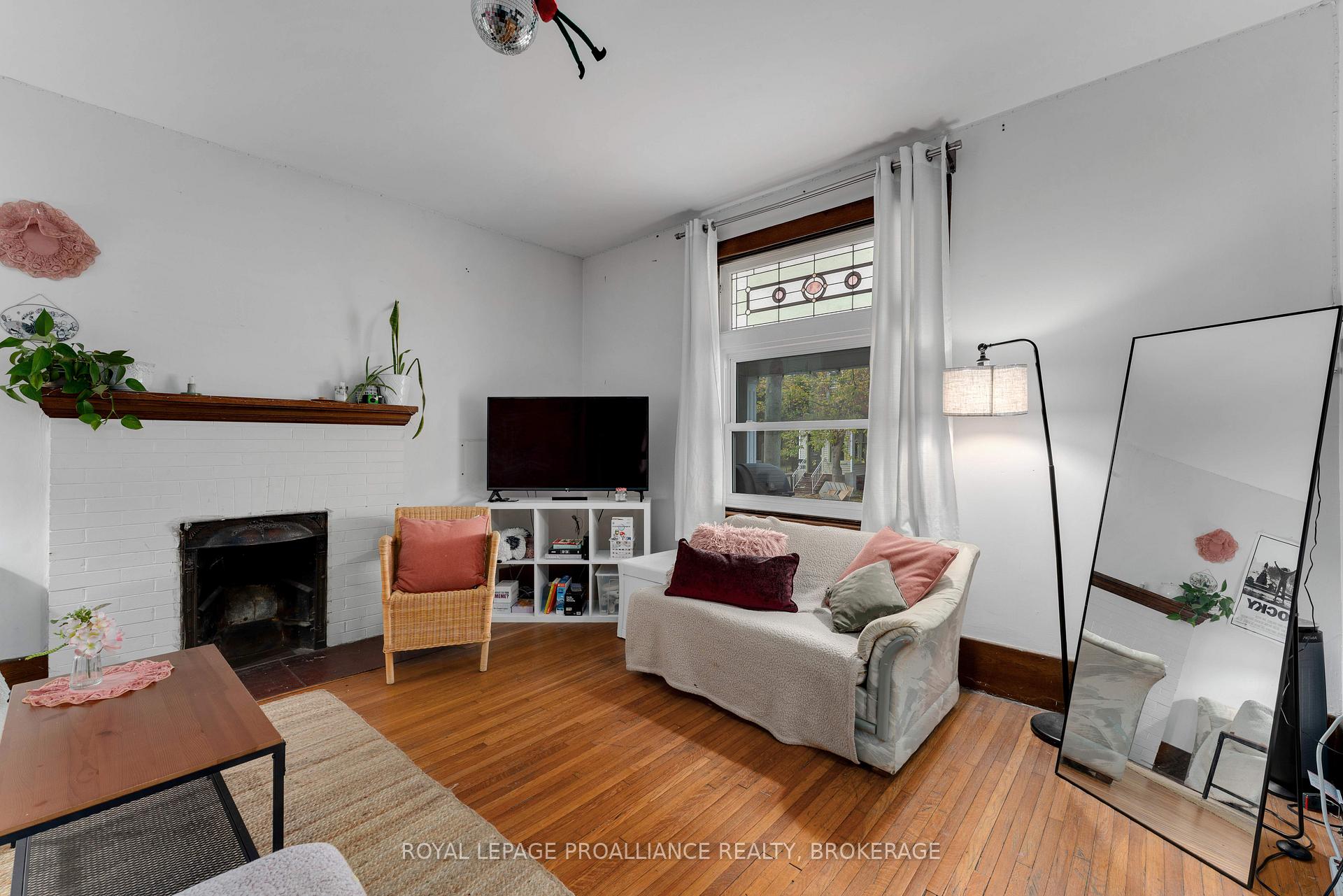 Photo 8 of 75 Nelson Street, Kingston, Central City East — HOMEH
