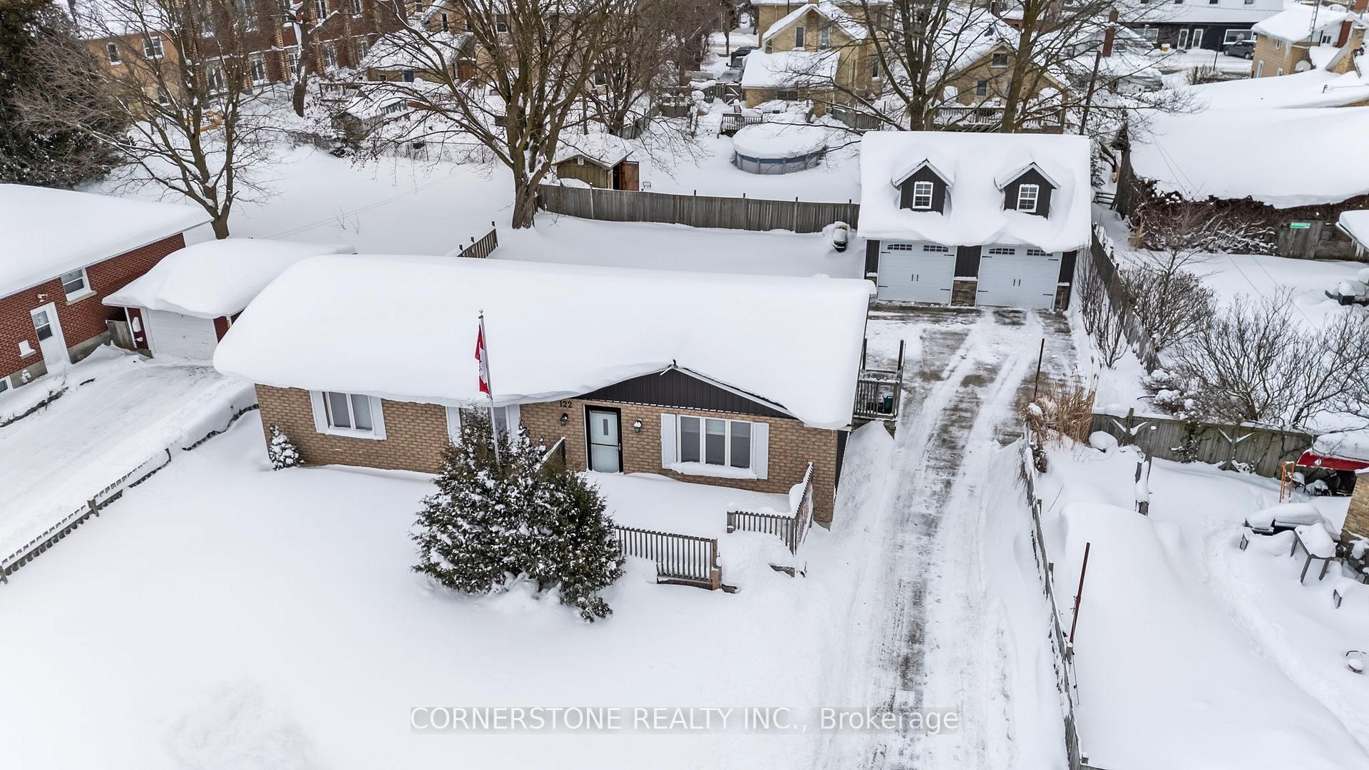 Photo 1 of 122 Queen Street S, Minto — HOMEH