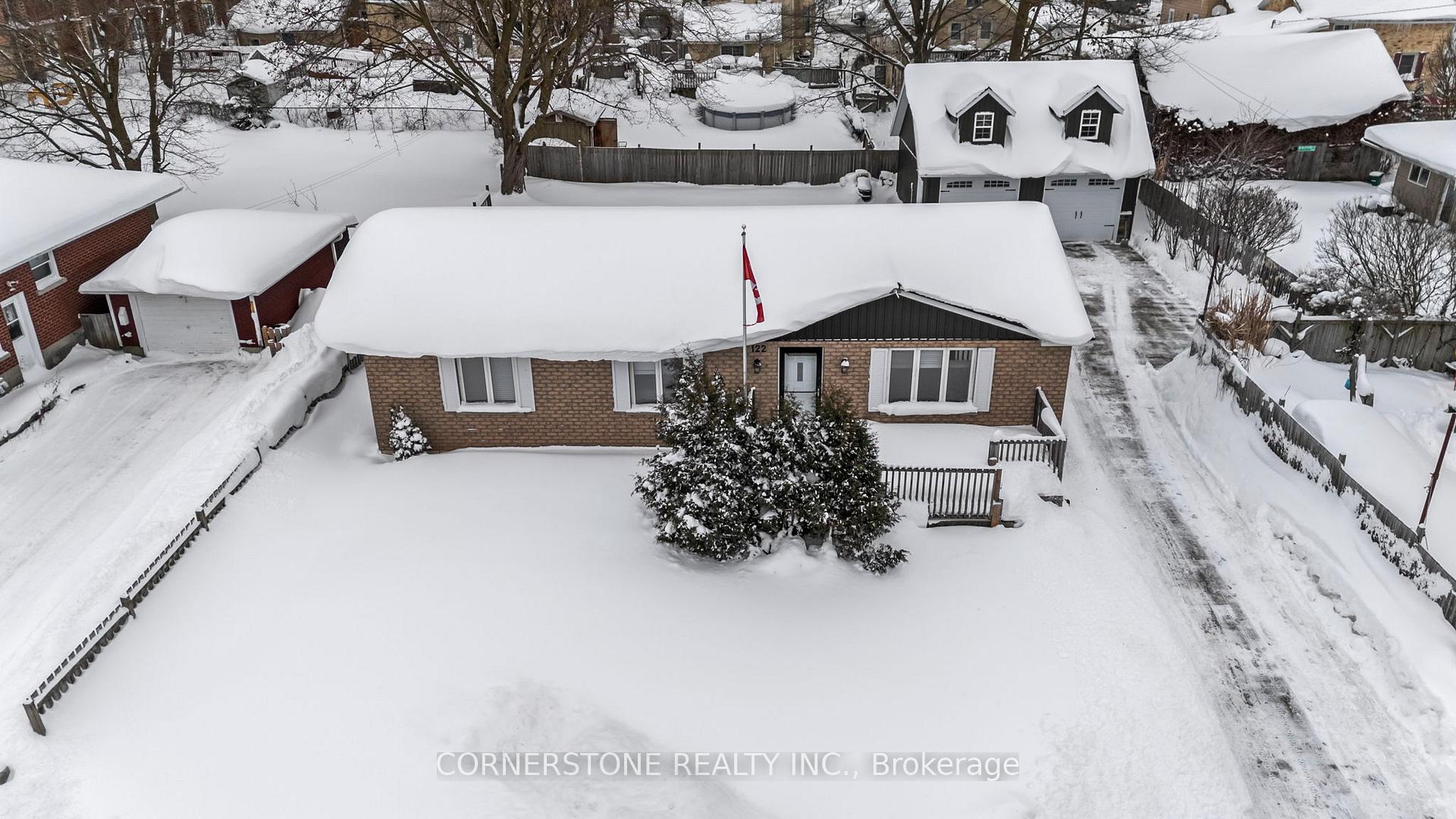 Photo 2 of 122 Queen Street S, Minto — HOMEH