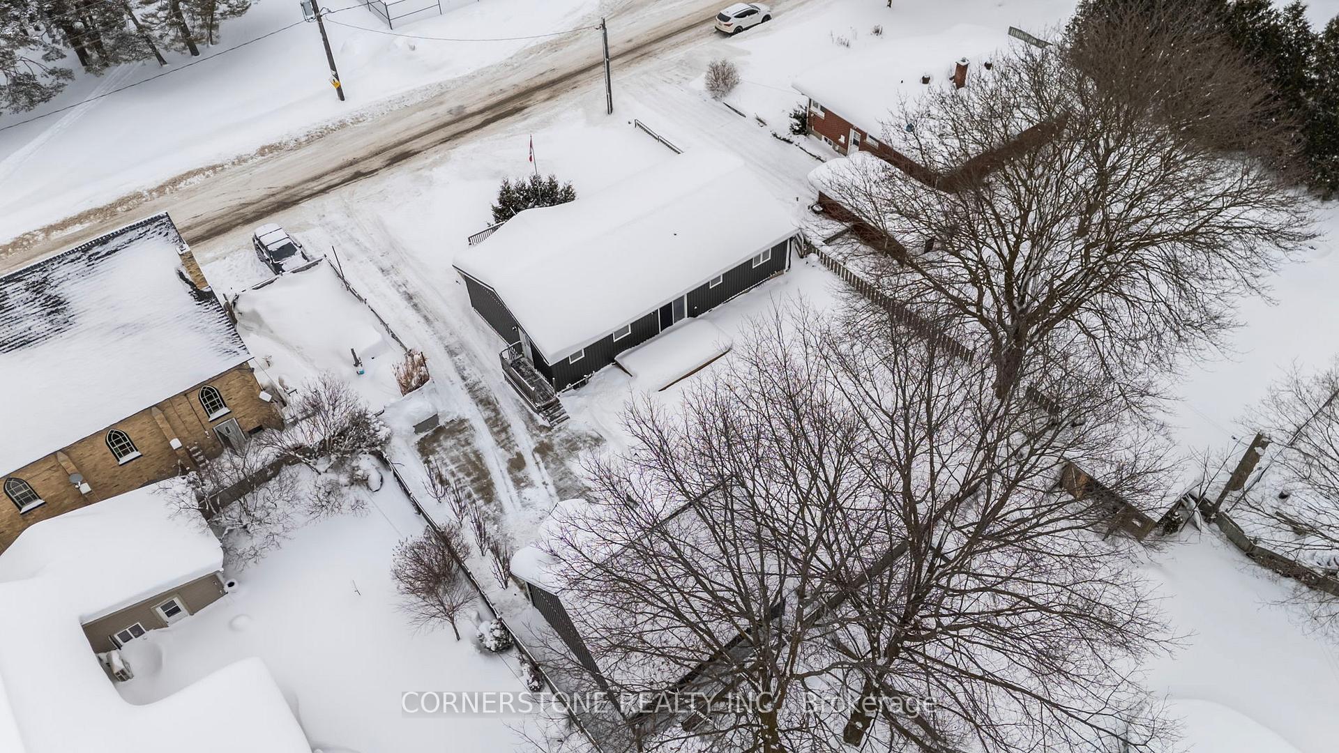 Photo 4 of 122 Queen Street S, Minto — HOMEH
