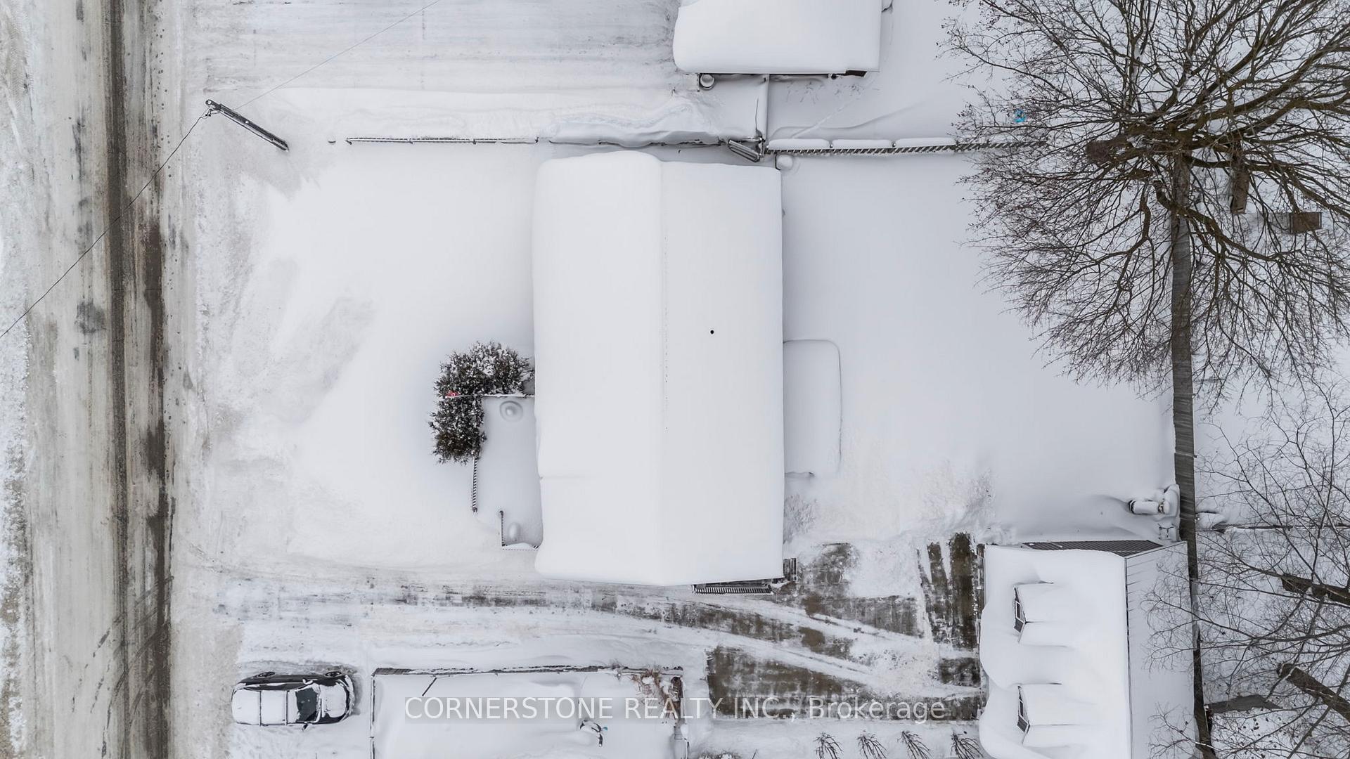 Photo 6 of 122 Queen Street S, Minto — HOMEH