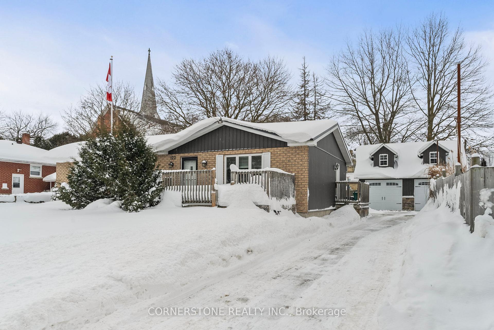 Photo 11 of 122 Queen Street S, Minto — HOMEH