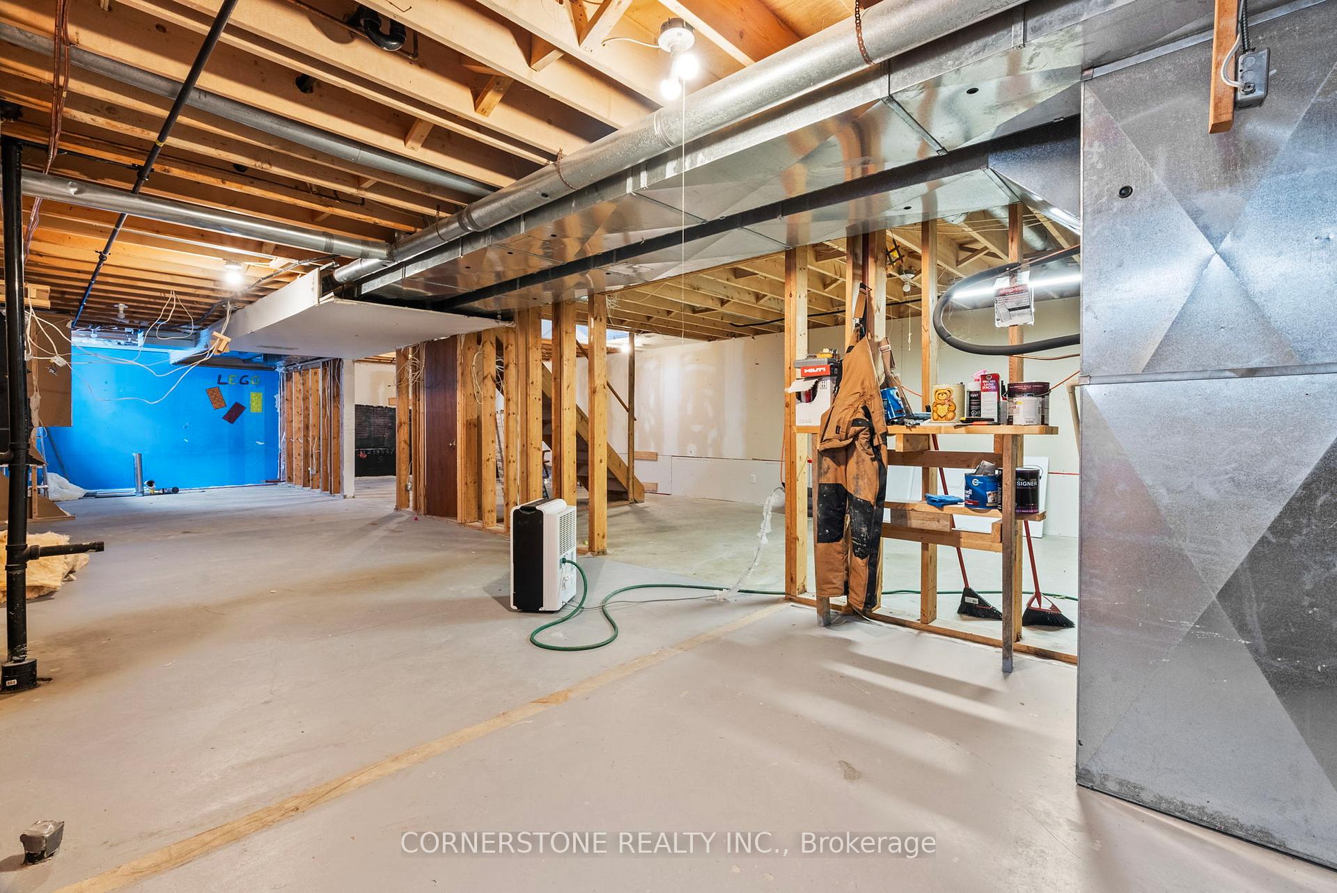 Photo 31 of 122 Queen Street S, Minto — HOMEH