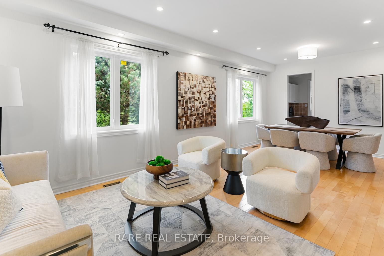 Photo 7 of 295 Stonebridge Drive, Markham, Berczy — HOMEH